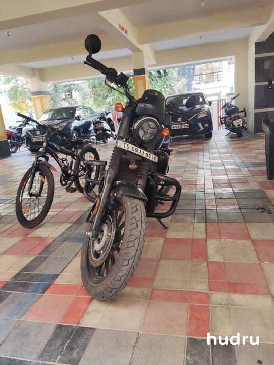 yezdi one year 4800km